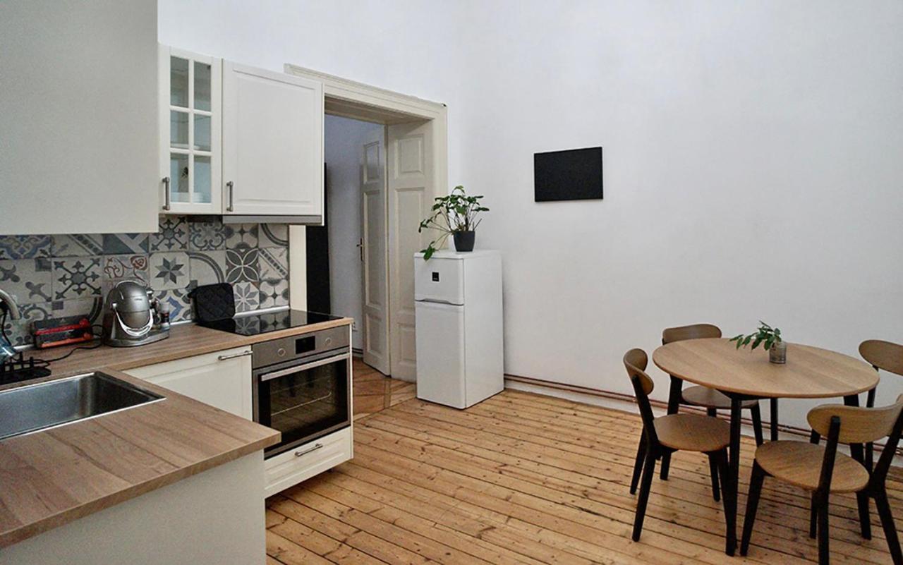 Truhlarska 4 Apartment Praag Buitenkant foto
