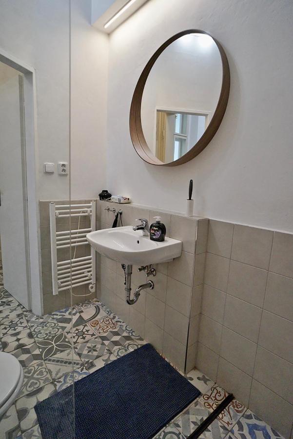 Truhlarska 4 Apartment Praag Buitenkant foto
